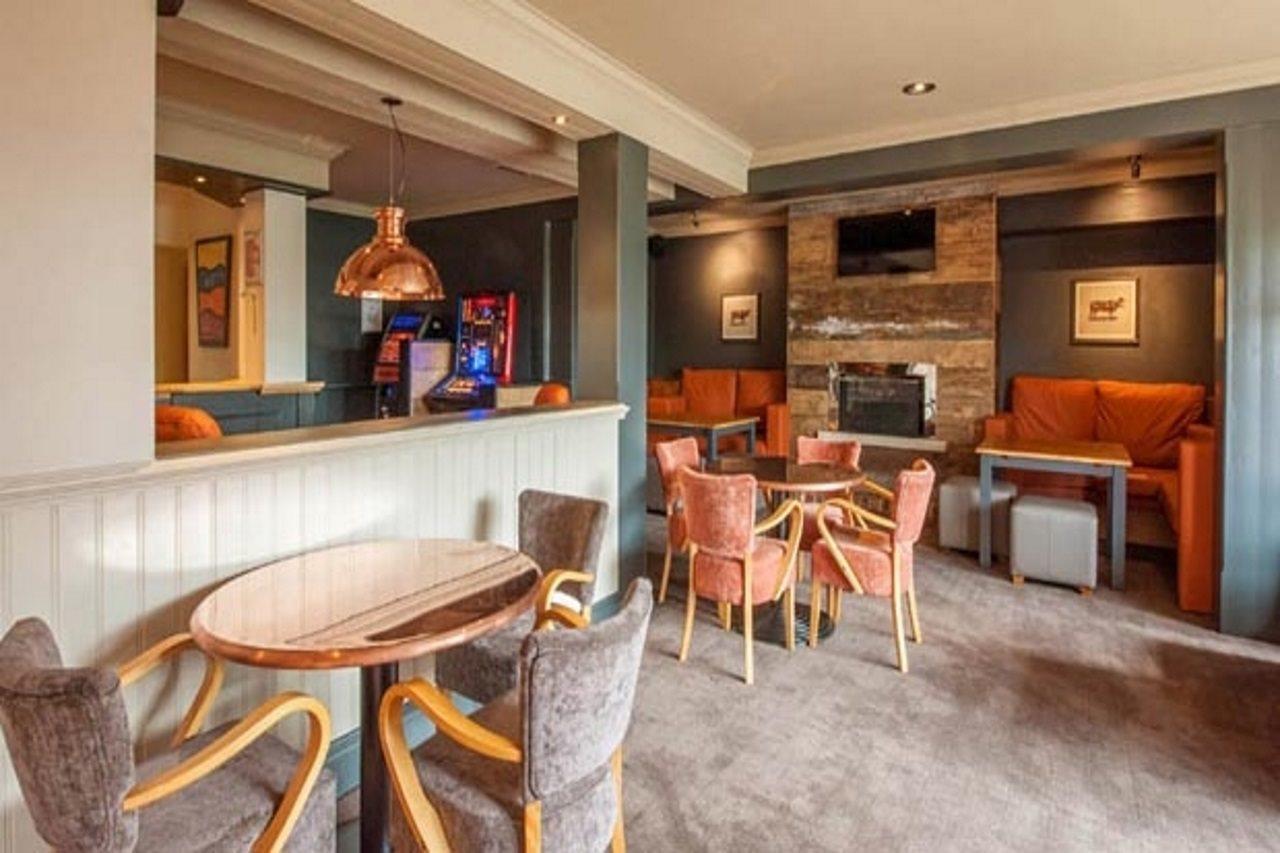 Premier Inn Івшем Екстер'єр фото