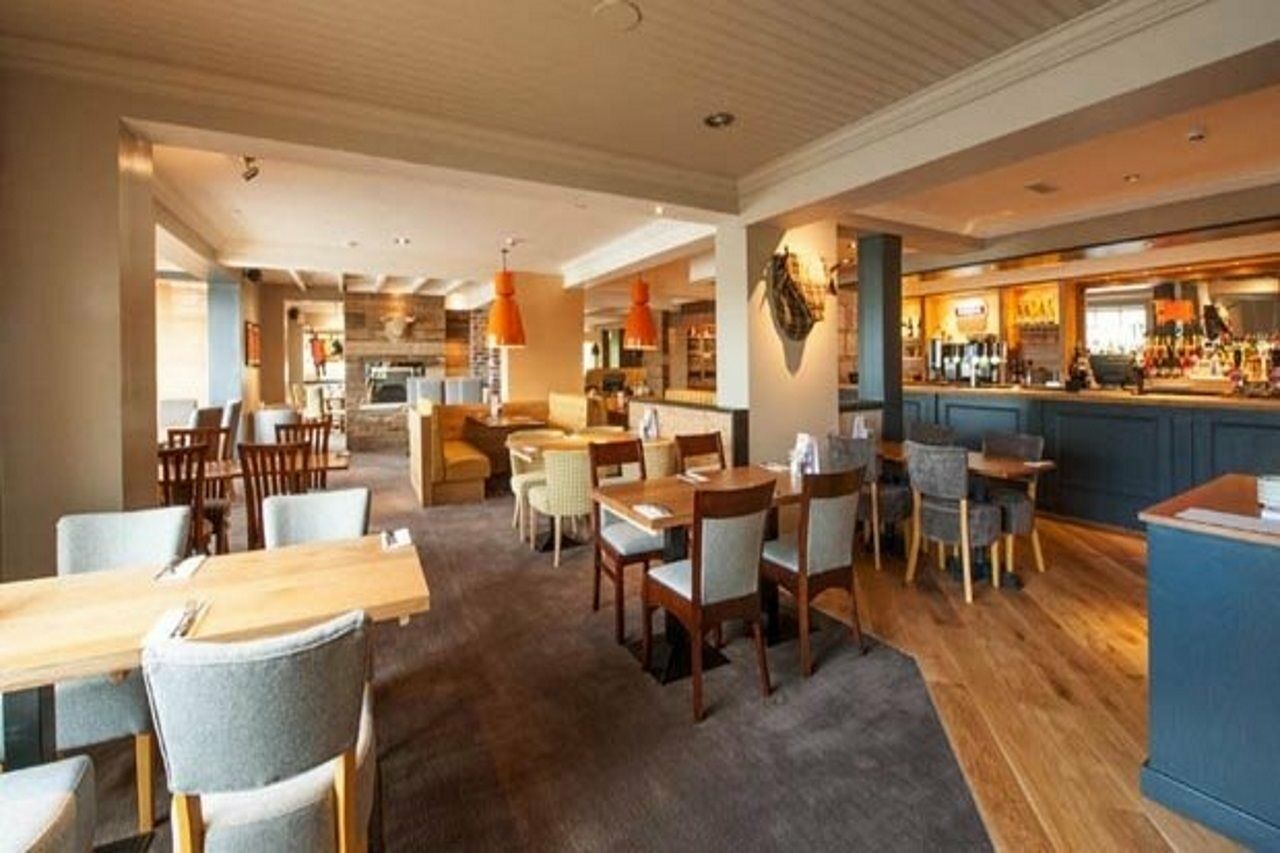 Premier Inn Івшем Екстер'єр фото